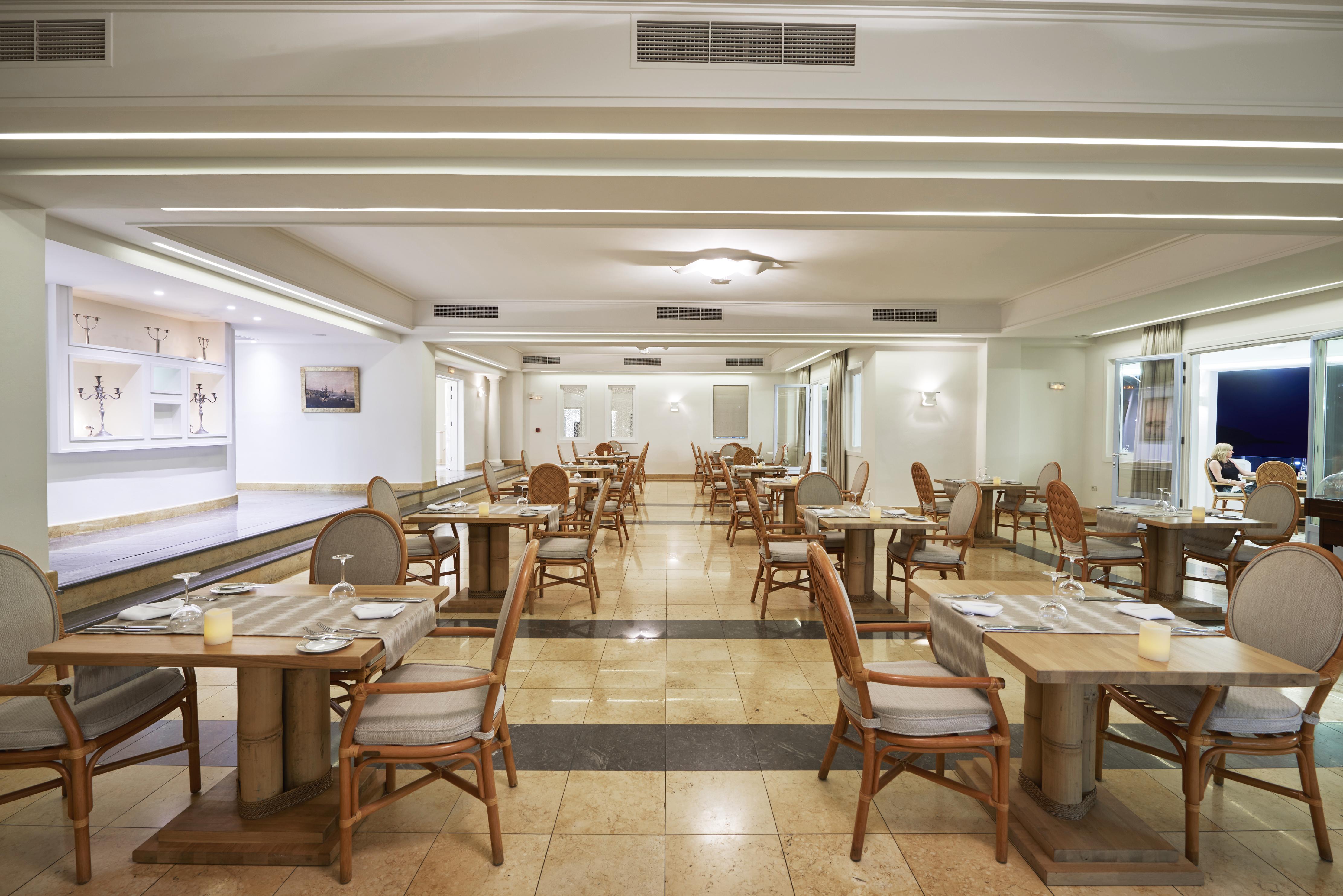 Saint John Hotel Villas & Spa Agios Ioannis Diakoftis Eksteriør billede The restaurant