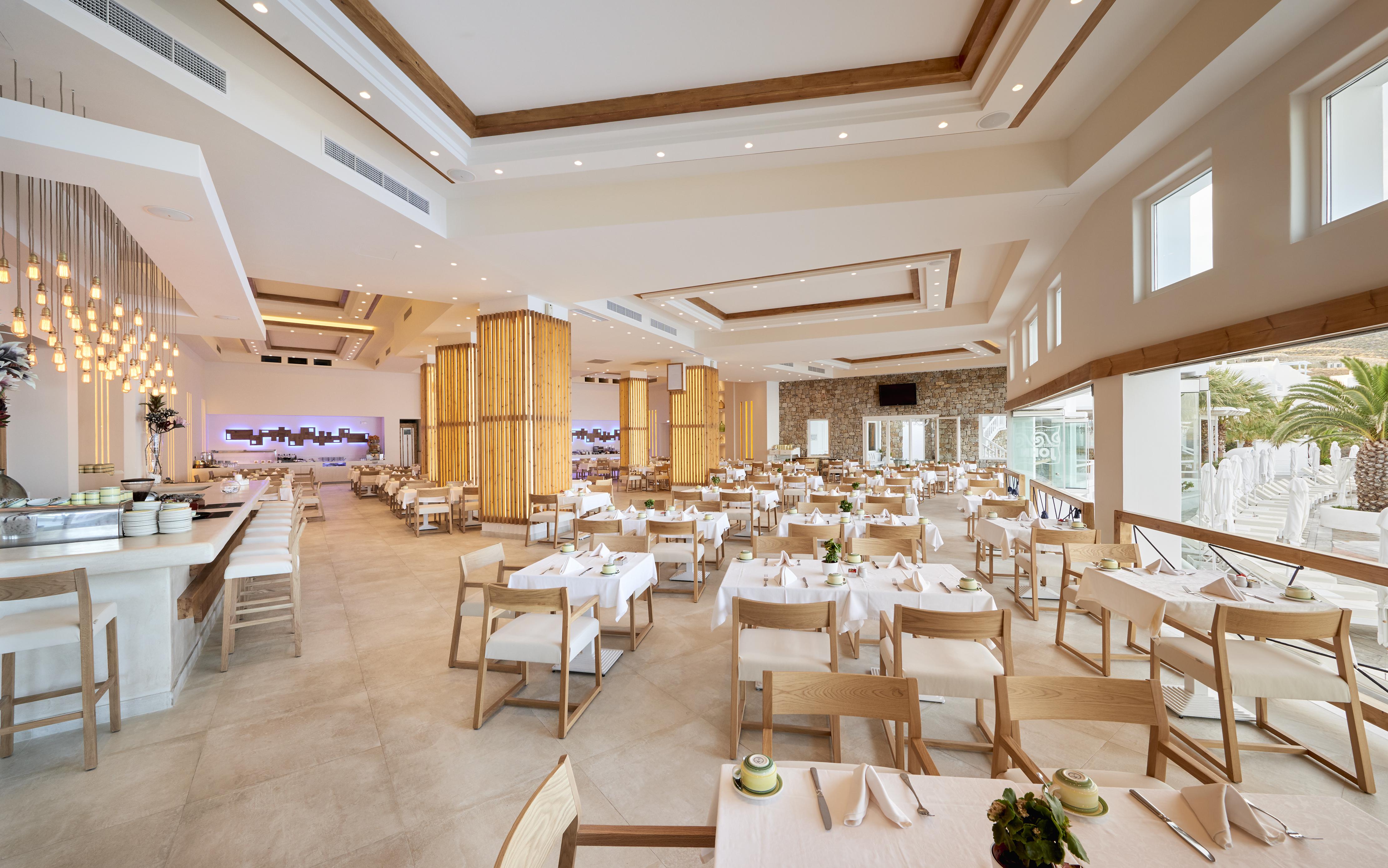 Saint John Hotel Villas & Spa Agios Ioannis Diakoftis Eksteriør billede The restaurant at the resort