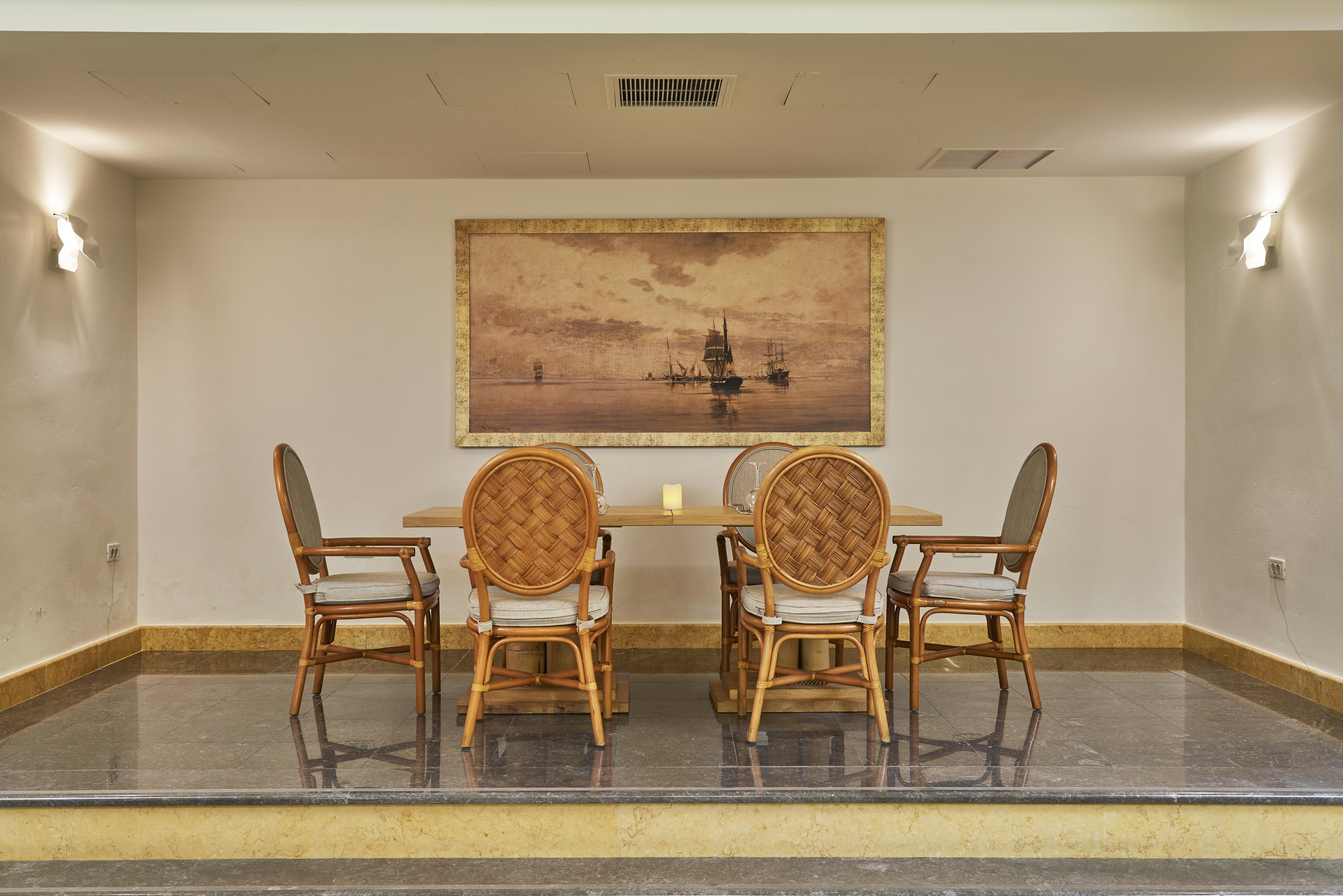 Saint John Hotel Villas & Spa Agios Ioannis Diakoftis Eksteriør billede Interior of the museum