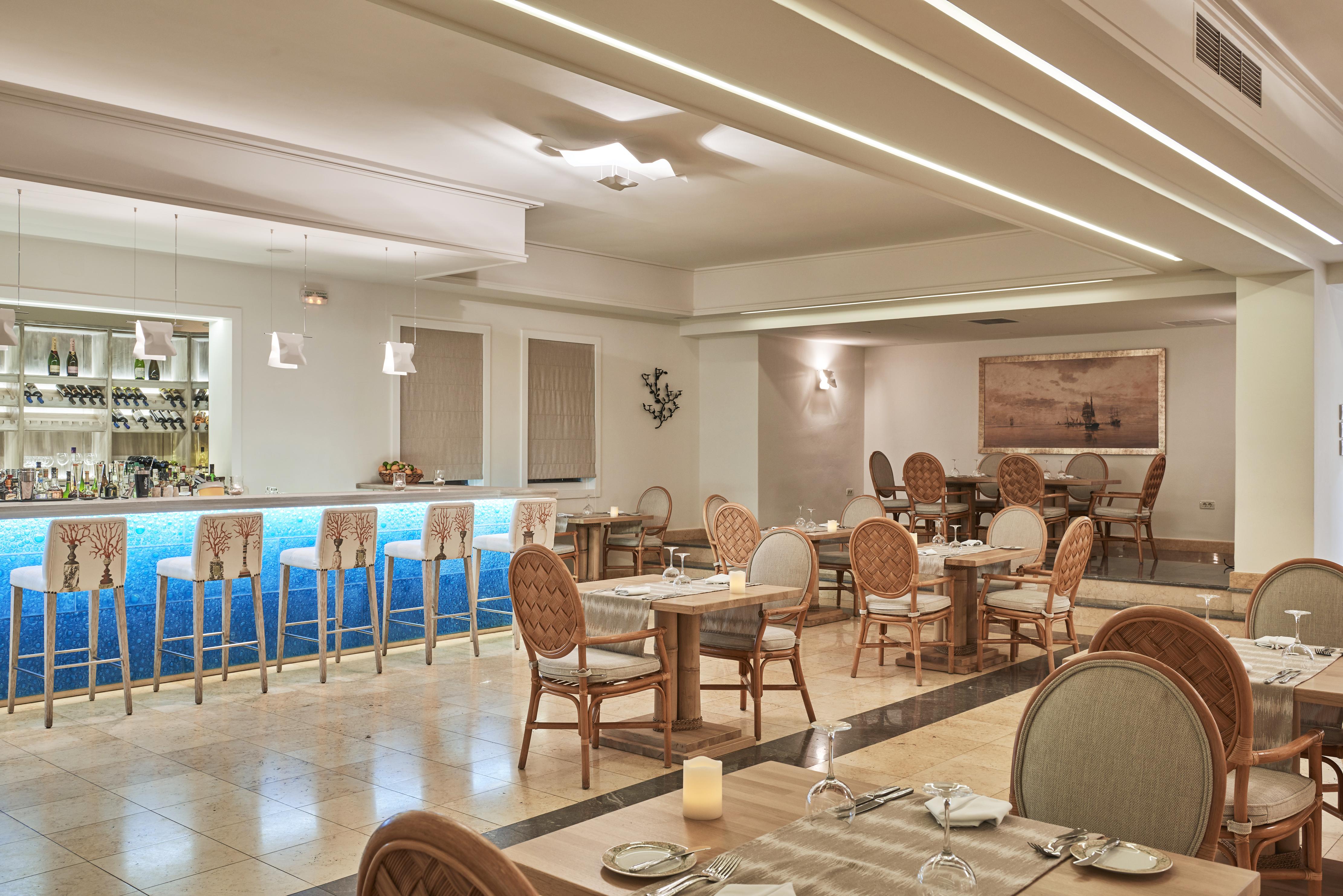 Saint John Hotel Villas & Spa Agios Ioannis Diakoftis Eksteriør billede The restaurant