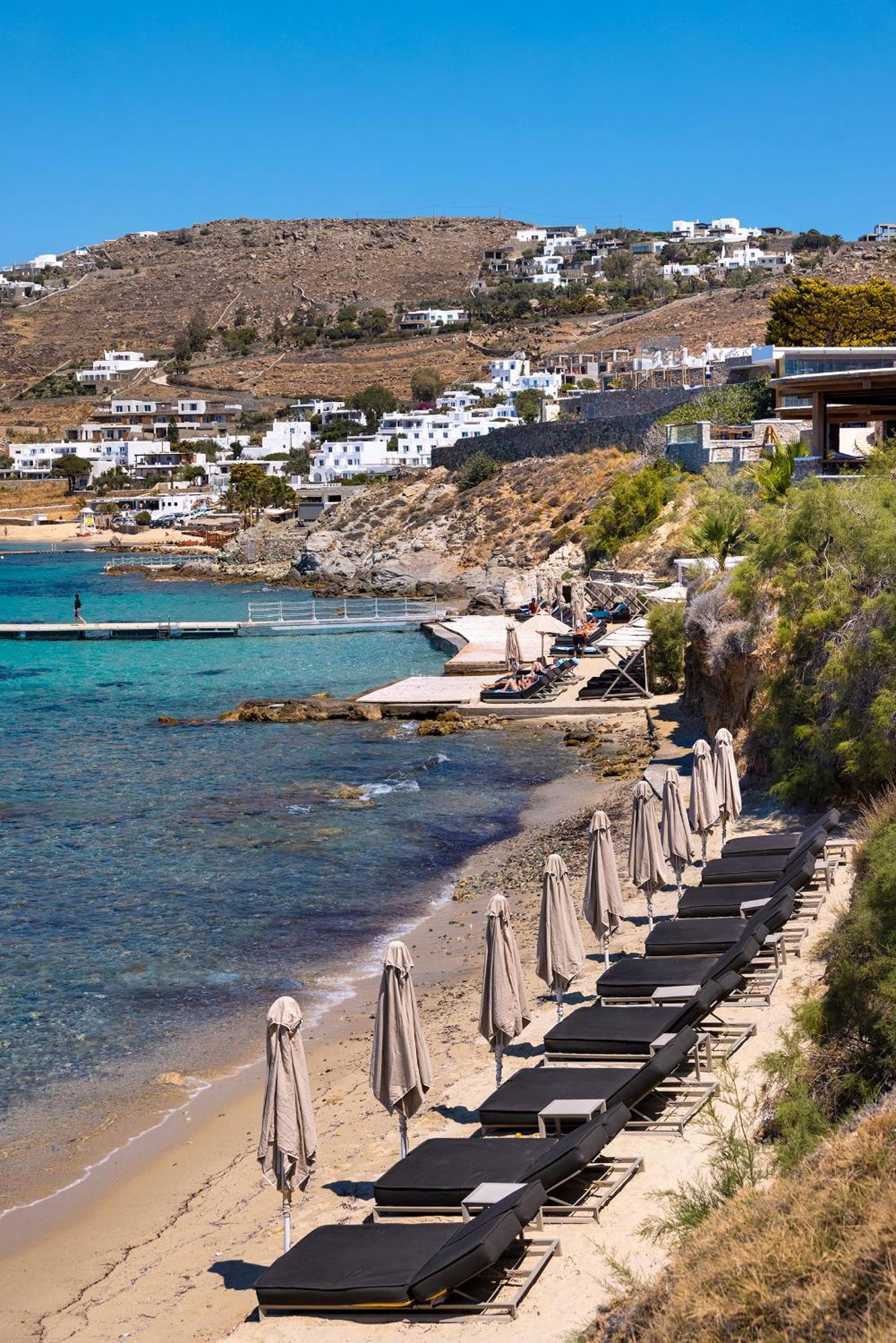 Saint John Hotel Villas & Spa Agios Ioannis Diakoftis Eksteriør billede A beach in Mykonos